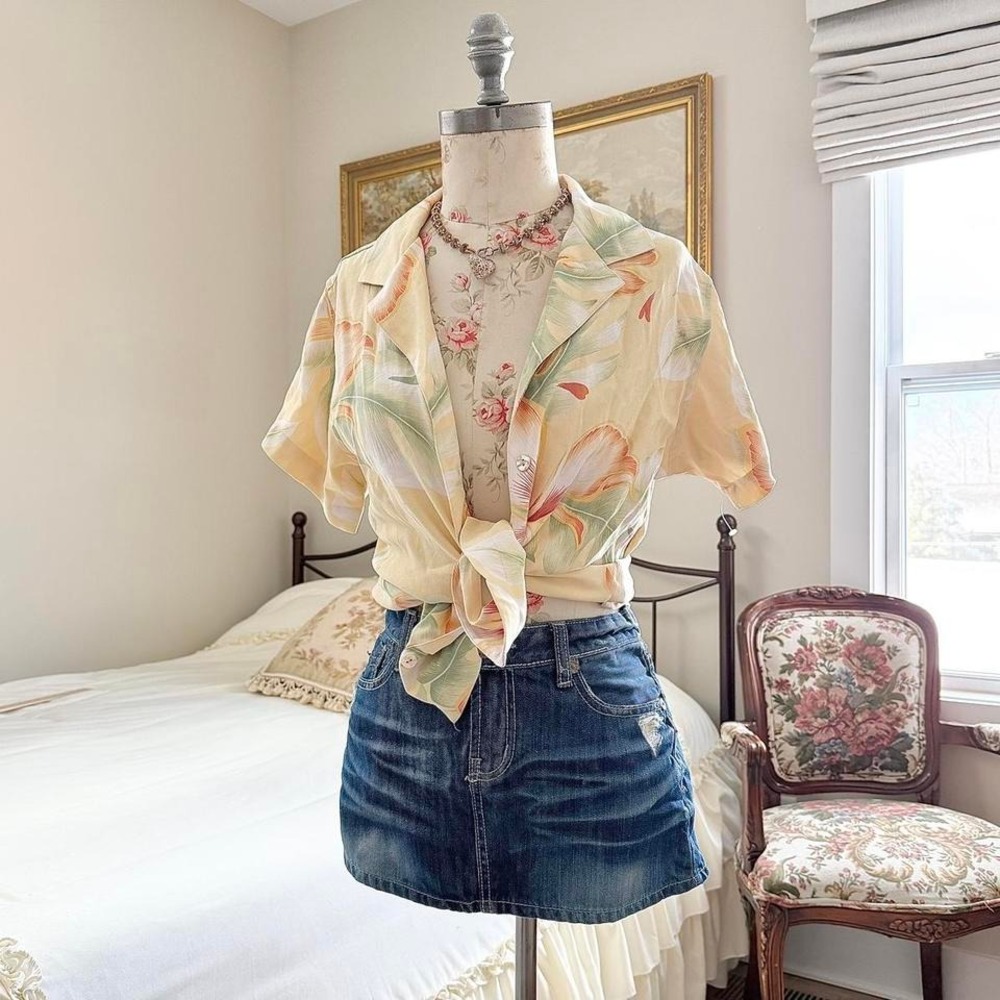 y2k tommy bahama yellow floral blouse size medium 100% silk